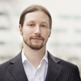 桥水Q2大幅增持科技“四巨头” 英伟达(NVDA.US)持仓增长150% 新建仓Arm(ARM.US)、Lyft(LYFT.US)